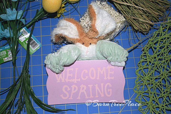 repurposed placemat to welcome spring decoration, crafts, seasonal holiday decor, wreaths