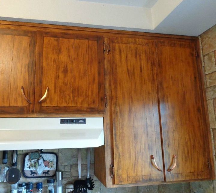 14 Easiest Ways To Totally Transform Your Kitchen Cabinets Hometalk S 15 Easiest Ways To Totally Transform Your Kitchen Cabinets Design
