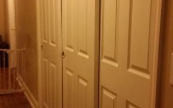 Converted a Single Door Closet Into a Laundry Room