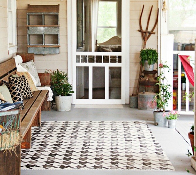 10 gorgeous front porch floors that will slow traffic on your street, Stamp an inviting houndstooth pattern