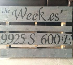 the perfect porch accent diy address pallet, curb appeal, pallet