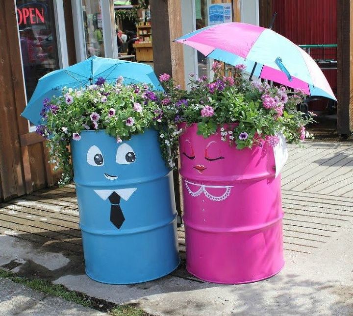 don t ditch your broken umbrella til you see what people do with them, Dress up an adorable pair of planters