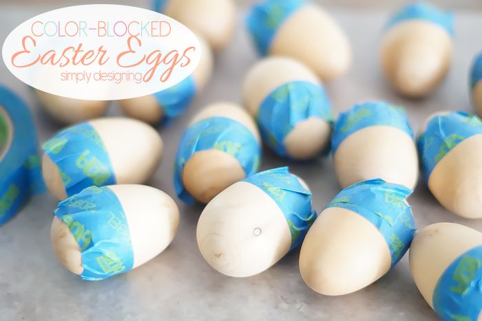 ovos de pscoa com blocos de cores