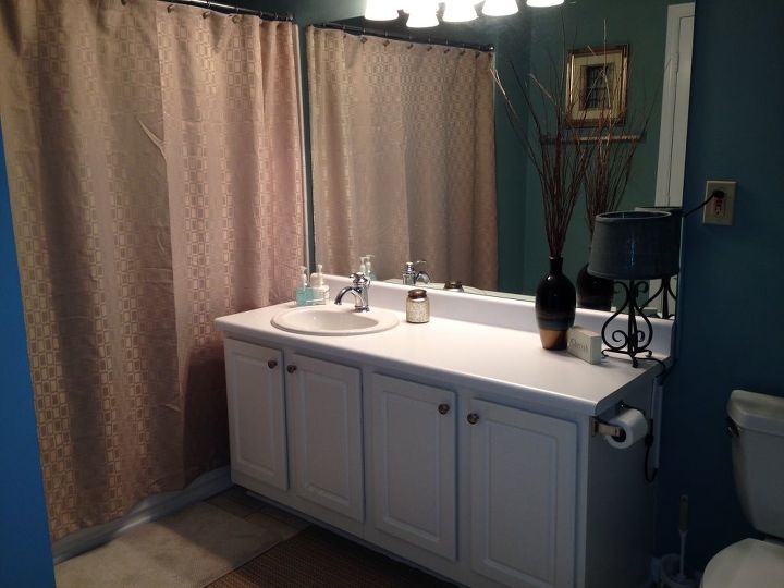 cornice and shower curtain, bathroom ideas, small bathroom ideas, reupholster, Before ugh