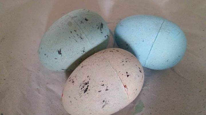 ms huevos de plstico pintados