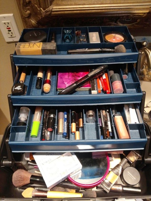 makeup mess problem solved, organizing, storage ideas