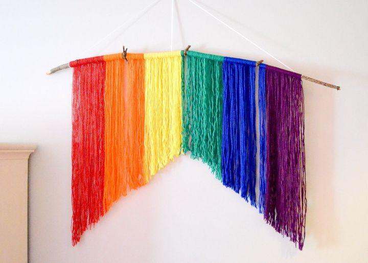 rainbow yarn hanging, bedroom ideas, crafts