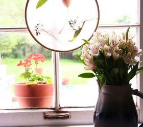 11 gorgeous suncatchers to brighten your windows, Display flowers pressed in wax paper
