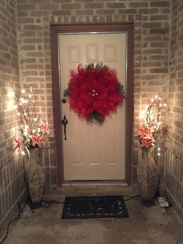 christmas deco mesh wreath, christmas decorations, crafts, seasonal holiday decor, wreaths