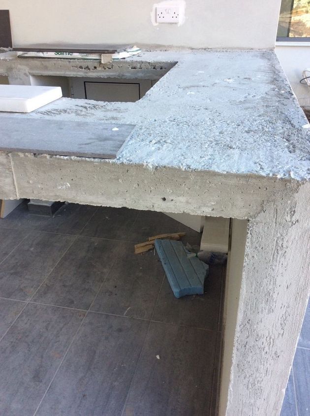 q making a concrete countertop, concrete masonry, countertops, Outdoor workspace