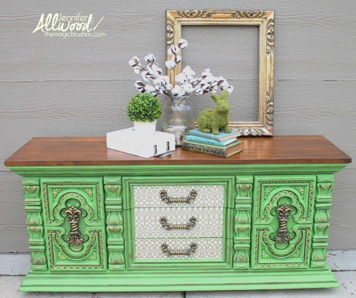 s 21 enchanting ideas for people who love green, home decor, paint colors, painted furniture, Paint a Big Bold Bright Dresser