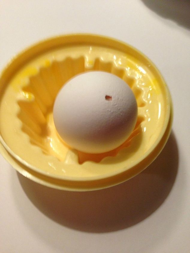 segredos do ovo de pscoa como remover a clara e a gema sem quebr los
