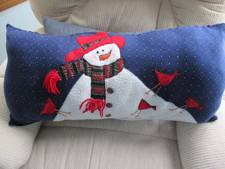 winter pillows by a total novice, crafts, reupholster