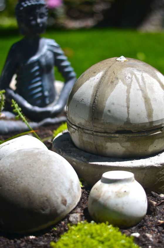 10 mini water features to add zen to your garden, Craft a globe shaped bubbling ball