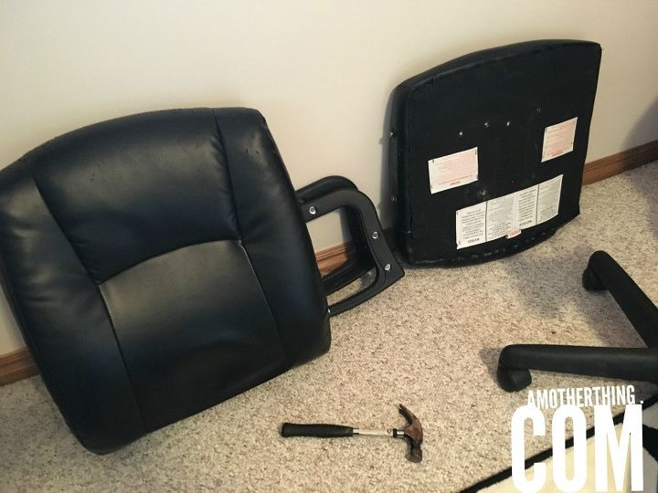 20 dlares para trocar a cadeira do escritrio sem costurar