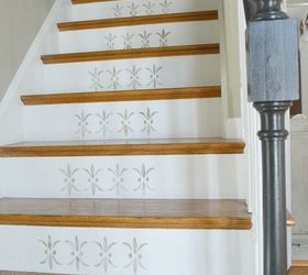 15 bold ways to redo your outdated staircase without remodeling, Add a bit of glamour with metallic paint