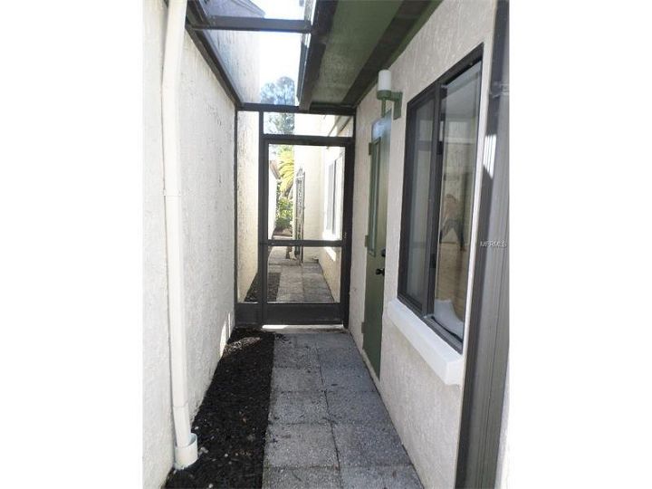 what to do with long alley at side of house