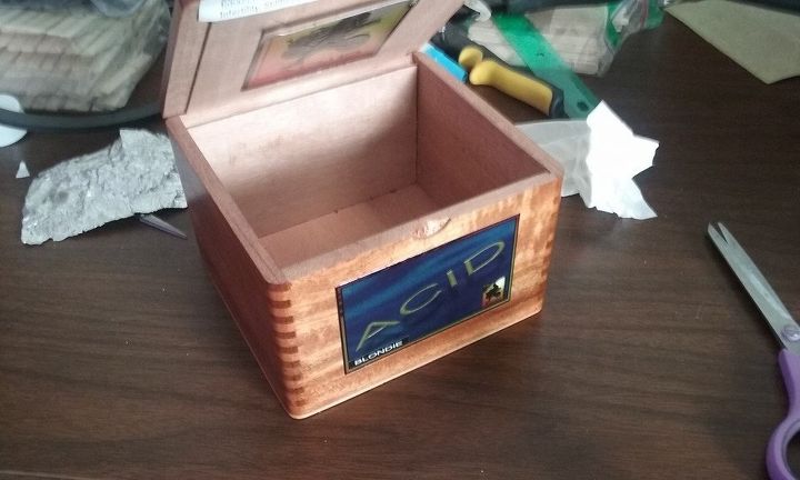 I Cannot Decide What To Do With The These Wooden Cigar Boxes Ideas Hometalk - Diy Cigar Box Ideas I Cannot Decide What To Do With The These Wooden Cigar Boxes Ideas Hometalk - Diy Cigar Box Ideas