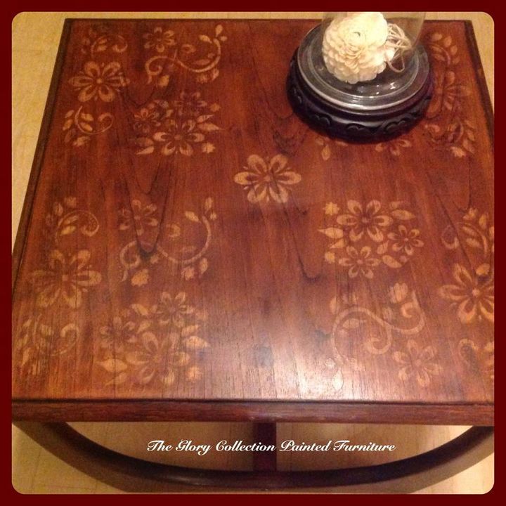 15 times stain stole the spotlight in a furniture flip, This two toned floral collage