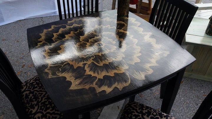 15 times stain stole the spotlight in a furniture flip, This fiery flowered dining table