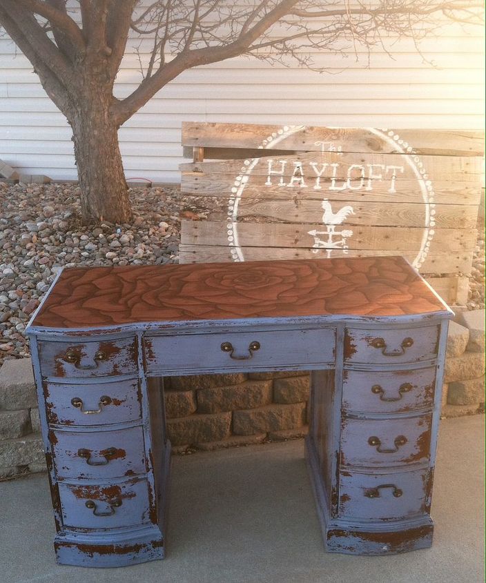 15 times stain stole the spotlight in a furniture flip, This floating red rose desk