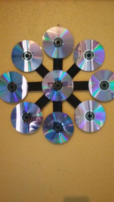 simple cd wall picture, crafts, repurposing upcycling, wall decor