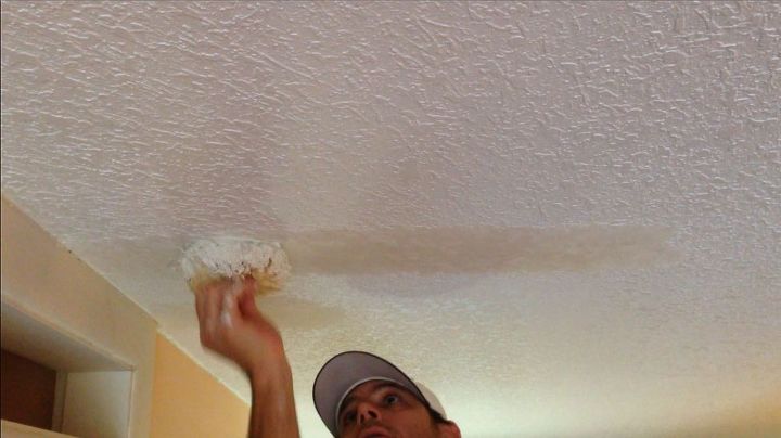 how i matched knockdown texture with the knockdown texture sponge, flooring, how to, painting, wall decor