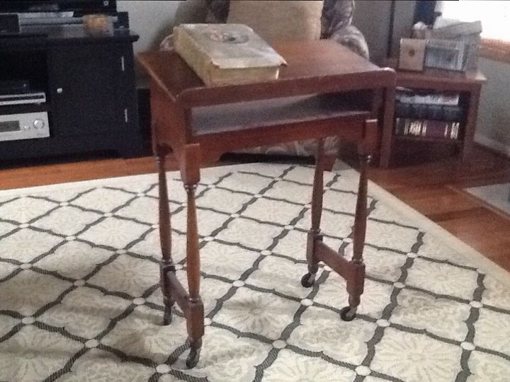 cmo puedo utilizar esta mesa en la vida moderna, Creo que esta mesa se hizo en Georgia en la d cada de 1940 No hay marcas en la mesa lo que sea
