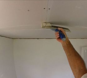 DIY -  How to Get a Flat Drywall Butt Joint With Fiberglass Mesh Tape