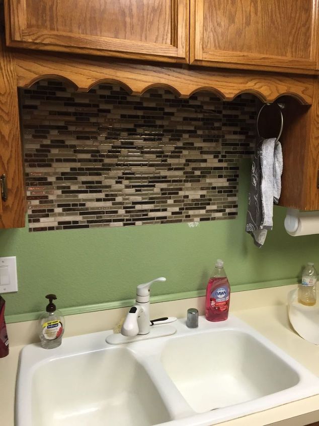 usando vinyl smart tiles para actualizar mi cocina