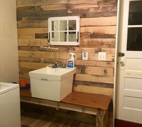 laundry room pallet wall, AFTER