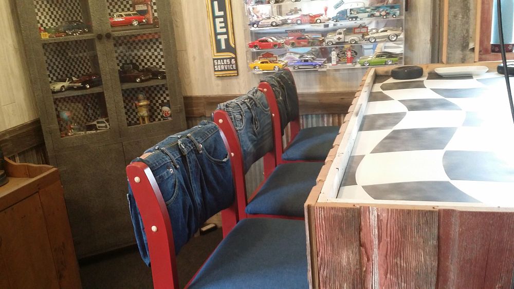 30 Ways To Use Old Jeans For Brilliant Craft Ideas | Hometalk