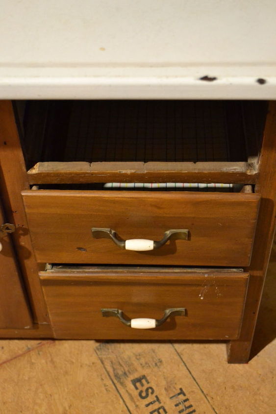 hoosier makeover, chalk paint, painted furniture