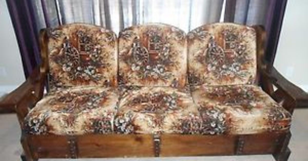 How to repurpose a i1970i sofa into a yard or patio set How to repurpose a i1970i sofa into a yard or patio set