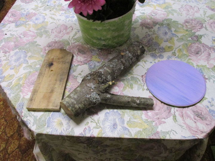 re purposed 5 qt icecream tub flower pot mini plant stand