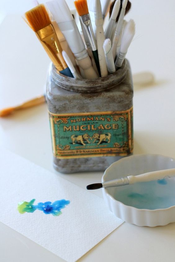 s the 15 most brilliant uses people came up with for plastic containers, container gardening, repurposing upcycling, storage ideas, Turn a tub into a fancy paint brush holder