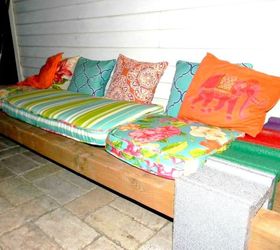 10 genius ways to use cinder blocks in your garden, Make a long lounge with posts cinder blocks