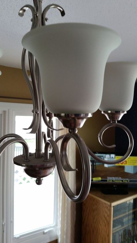q cleaning glass shades on light fixture, cleaning tips, house cleaning