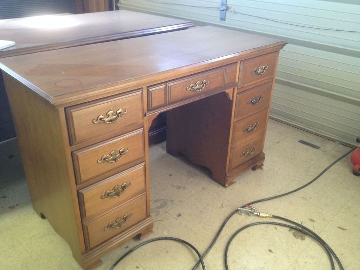 Striped Desk In Annie Sloan Chalk Paint Hometalk Striped Desk In Annie Sloan Chalk Paint Painted Furniture