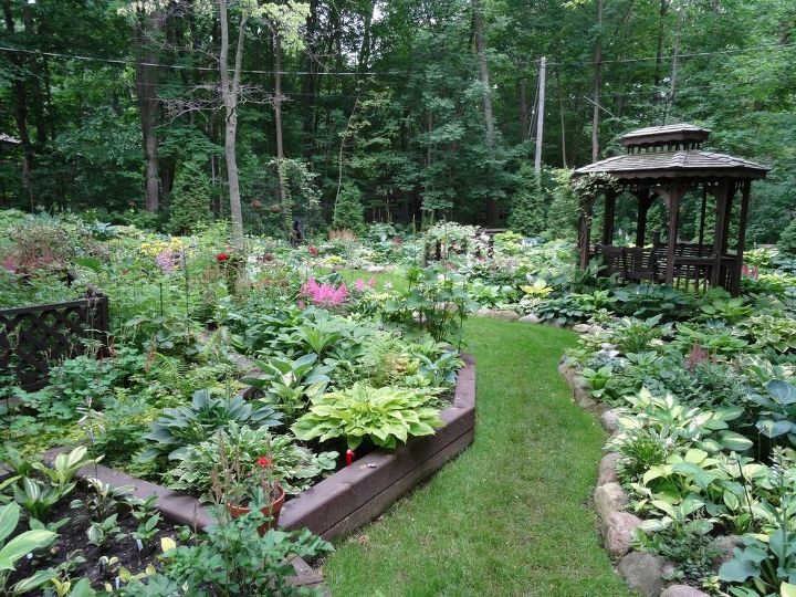 s 11 stunning flowers that thrive in shade, gardening, Set up a winding path or a cozy pergola