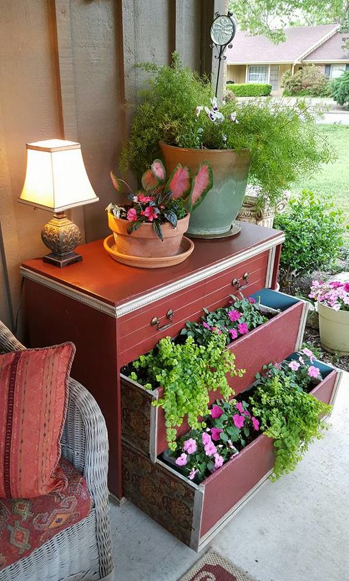 15 whimsical ways to use old furniture in your flower bed, Fill drawers of an old dresser with flowers