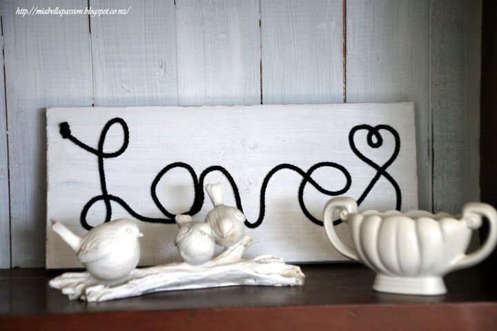 a diy love mini pallet sign , crafts, pallet