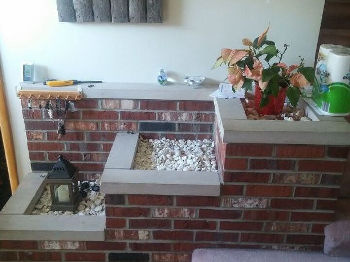 q advice on this eyesore , concrete masonry, foyer, home decor, home decor dilemma