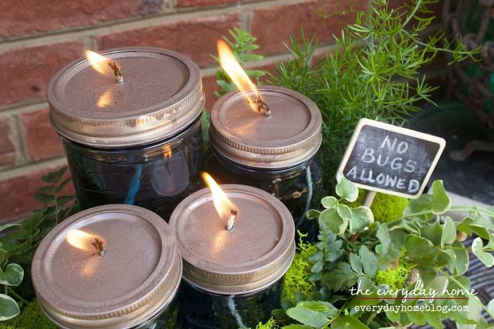 11 trucos de jardinera con tarros de cristal vacos, Haz velas para disuadir a los insectos mientras cultivas el jard n