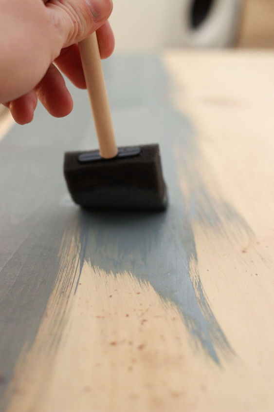 mesa de centro com annie sloan chalk paint e minwax stain