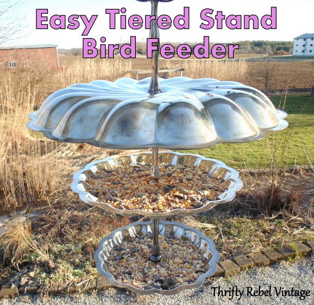 repurposed stand alimentador de aves