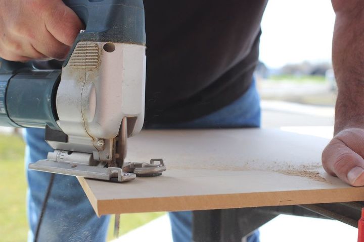 diy vintage suitcase table