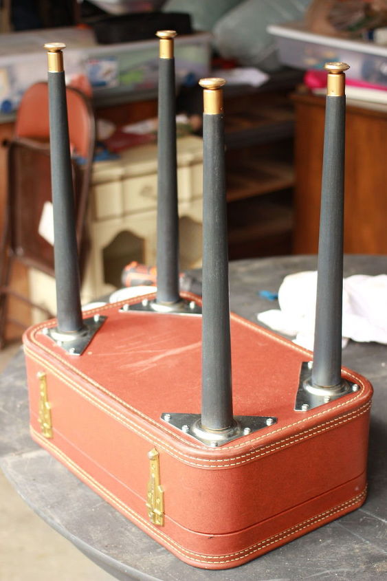 diy vintage suitcase table