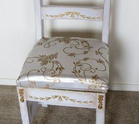 road side chair turns in to a princess chair with plaster stencils, bedroom ideas, diy, painted furniture