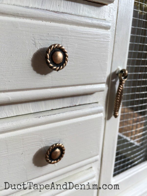 painted jewelry cabinet thrift store makeover, chalk paint, painted furniture